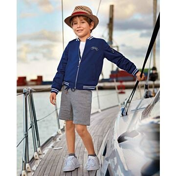 Short - bermuda pour garçon n°130 de Burda Style Avril 2017