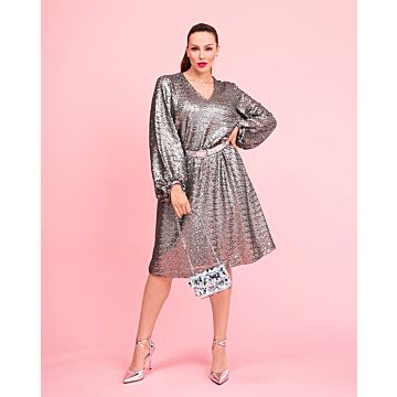 Robe en tissu à paillettes n°123 | Burda Style 01/24