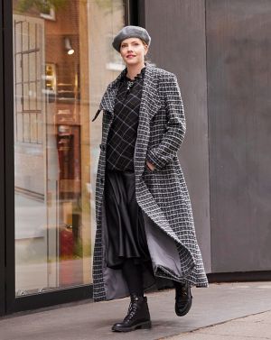 Manteau redingote en lainage mélangé n°408 | Burda Curvy Automne/Hiver 22