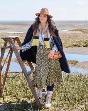 Jupe en crêpe de viscose n°414 | Burda Curvy Automne/Hiver 22