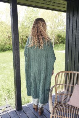 Manteau en torsades
 #13 | Burda Mailles n°18 - 2022