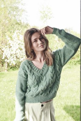 Pullover en torsades
 #14 | Burda Mailles n°18 - 2022