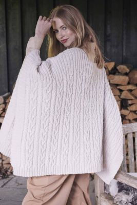 Poncho en torsades #16 | Burda Mailles n°19 - 2022