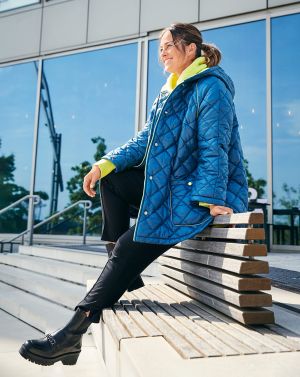 Manteau en tissu matelassé n°417 | Burda Curvy 04/23