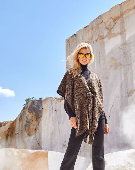 Cape poncho n°112 de Burda Style Octobre 2017