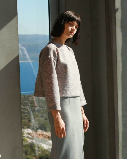 Pull over n°112 de Burda Style Août 2017