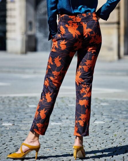 Pantalon en satin stretch n°102 | Burda Style 12/18