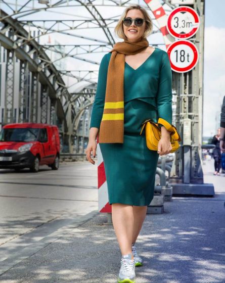 Robe n°126 de Burda Style Octobre 2017