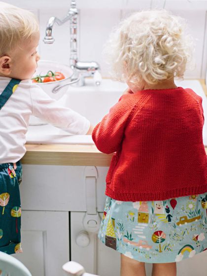 Cardigan pour bébé n°133 de Burda Style Mars 2017