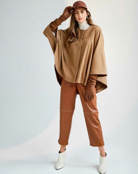 Cape en Laine 120 | Burda Style 01/20