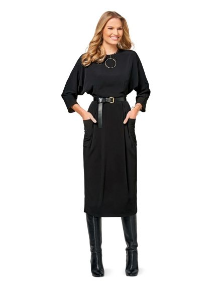 Robe avec fermeture boutonnée dans le dos n°6451