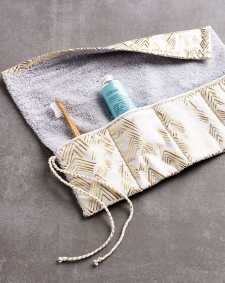 Trousse de toilette en tissu éponge n°132 | Burda Style 08/19