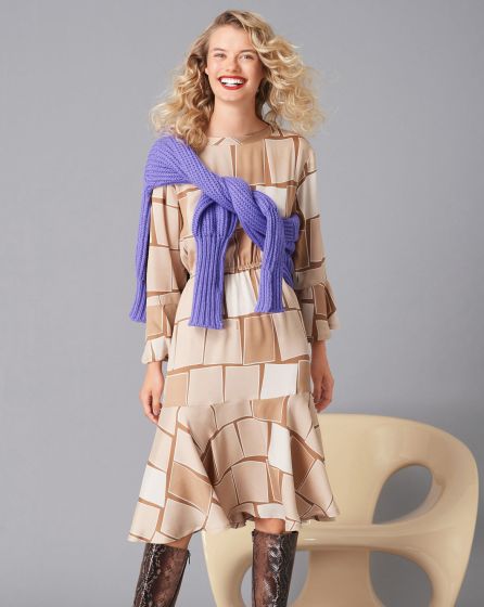 Robe en Tissu l ger n 115 Burda Style 01 21