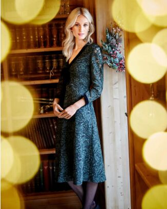 Robes n°107 de Burda Style Décembre 2017