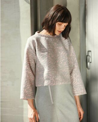 Pull over n°112 de Burda Style Août 2017