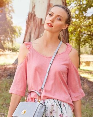 Top épaules dénudées n°116 de Burda Style Juin 2017
