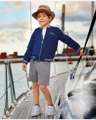 Short - bermuda pour garçon n°130 de Burda Style Avril 2017