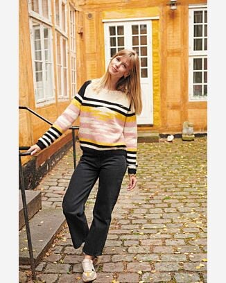 Pullover décoré d'un motif #03 | Burda Mailles n°14 - 2022