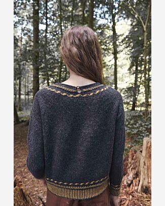 Pullover avec des tresses lettones  #31 | Burda Mailles n°19 - 2022