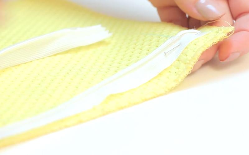 Tutoriel : La pose de la fermeture à glissière invisible