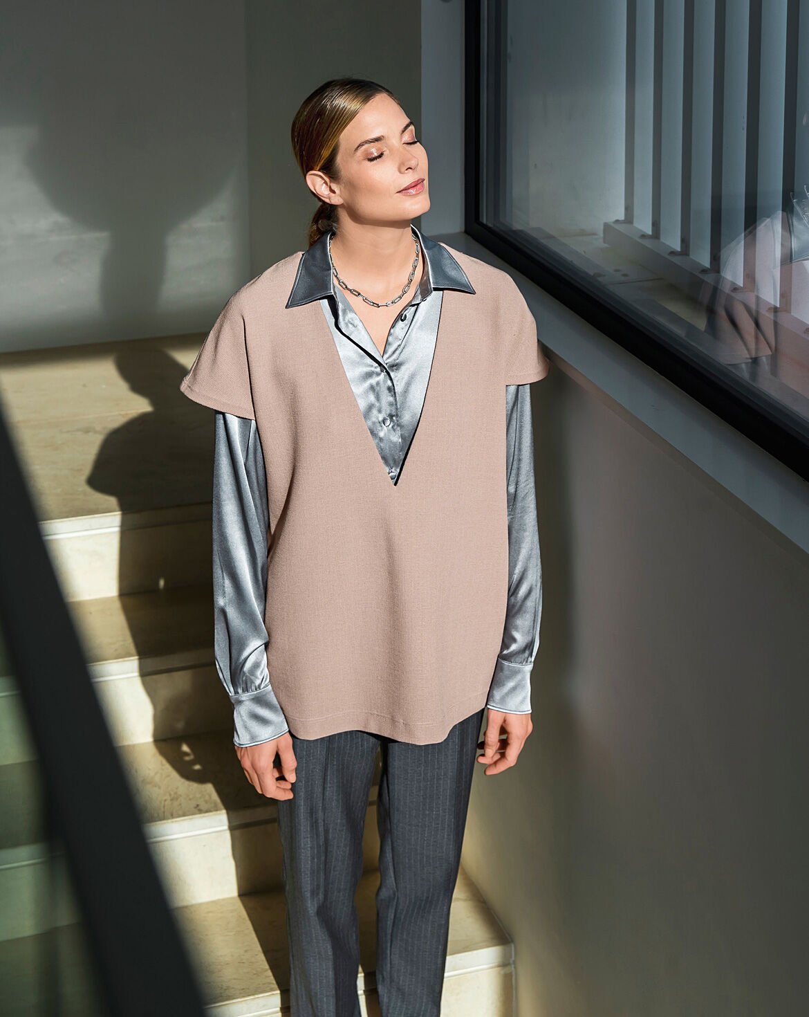 Pull-over en tissu mailles n° 118 | Burda Style 05/23 Pull-over en tissu mailles n° 118 | Burda Style 05/23